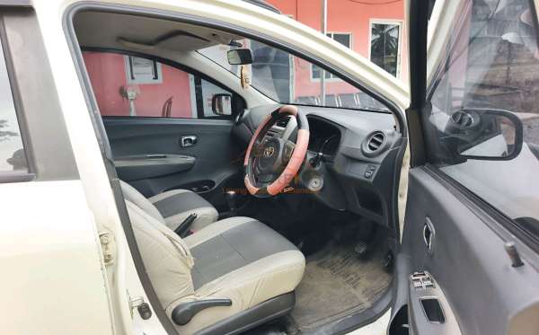 TOYOTA AGYA G