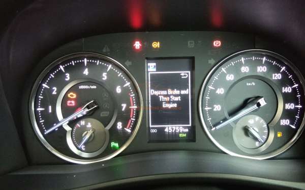 TOYOTA ALPHARD 2.5 G