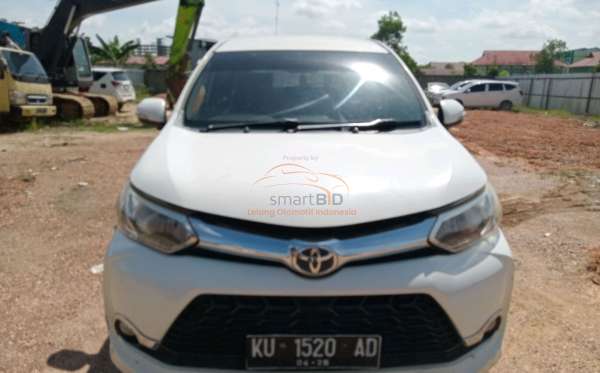 TOYOTA AVANZA VELOZ