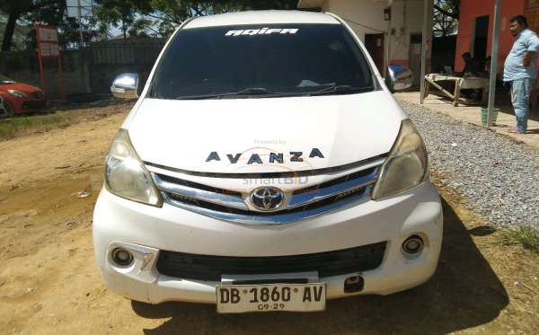 TOYOTA  AVANZA  G