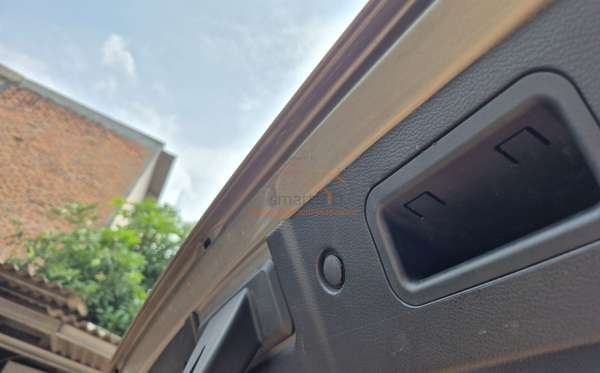 WULING CONFERO S