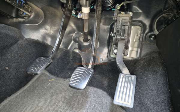 WULING CONFERO S