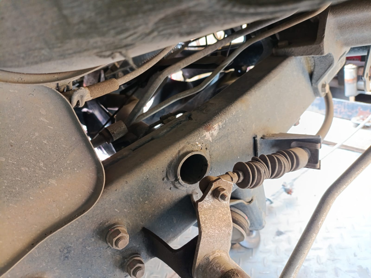MITSUBISHI  L 300 L300 PU FB-R (4X2)