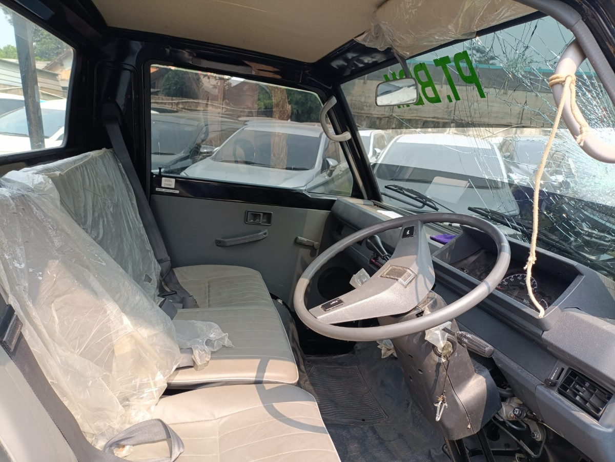 MITSUBISHI  L 300 L300 PU FB-R (4X2)