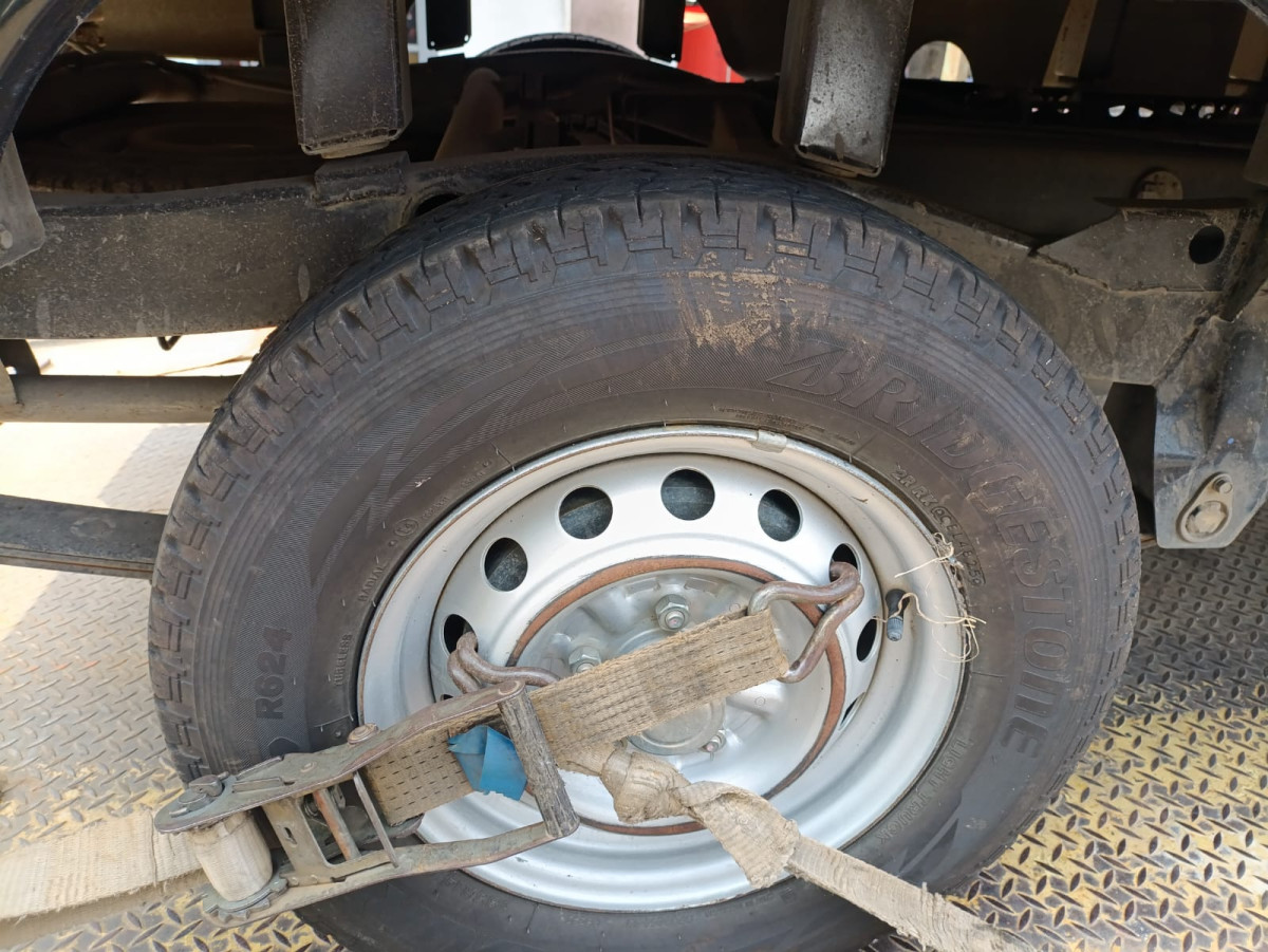 MITSUBISHI  L 300 L300 PU FB-R (4X2)