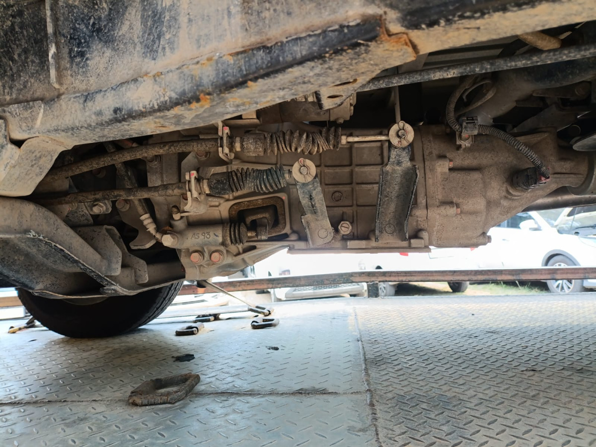 MITSUBISHI  L 300 L300 PU FB-R (4X2)