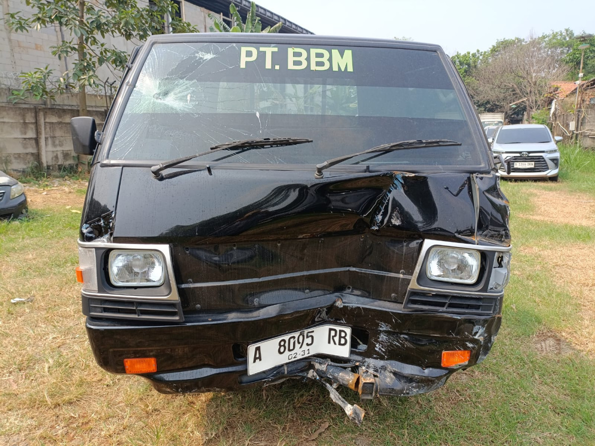 MITSUBISHI  L 300 L300 PU FB-R (4X2)