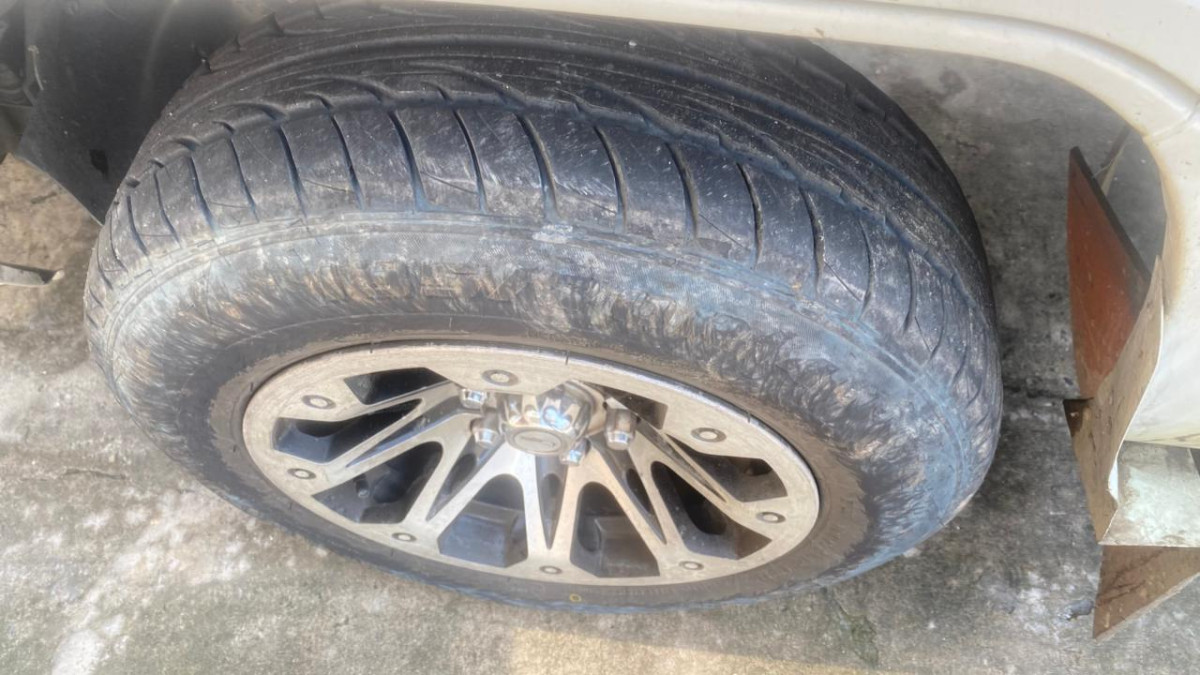 MITSUBISHI  L 300  BC-R 4X2