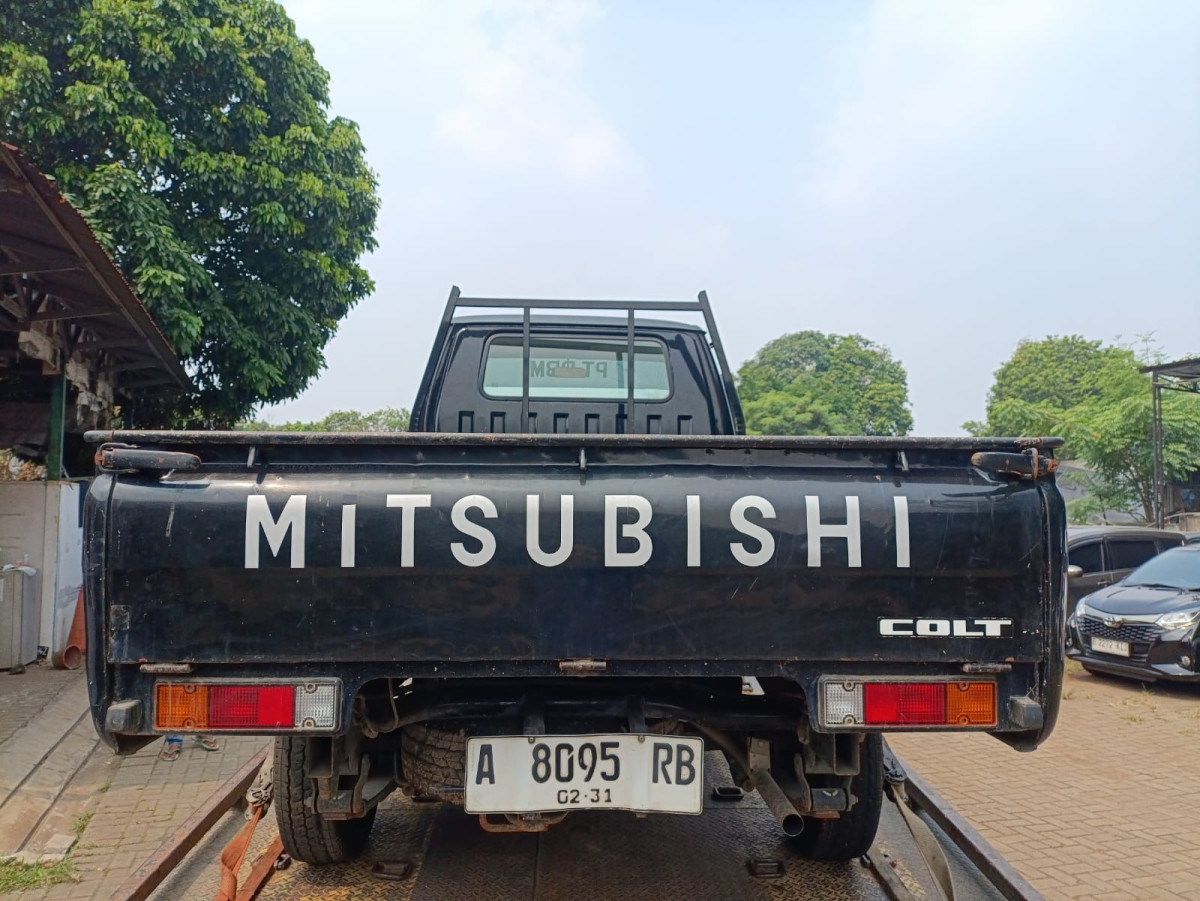 MITSUBISHI  L 300 L300 PU FB-R (4X2)