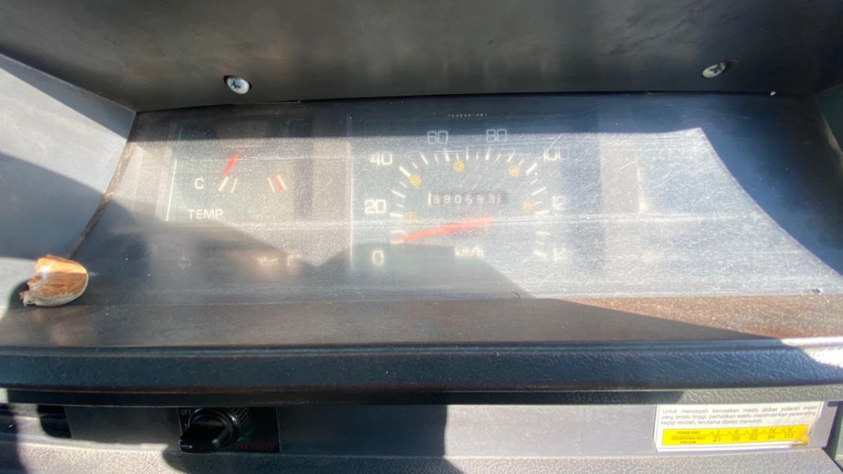 MITSUBISHI  L 300  BC-R 4X2