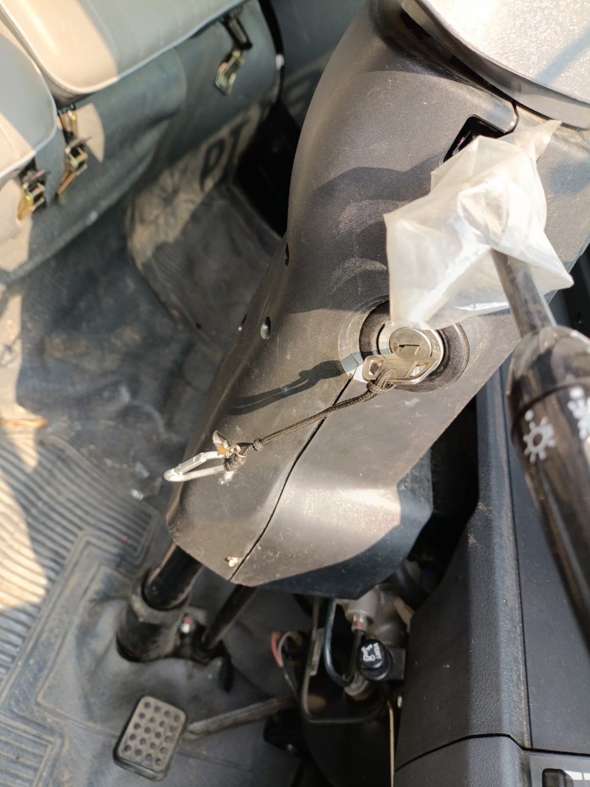 MITSUBISHI  L 300 L300 PU FB-R (4X2)