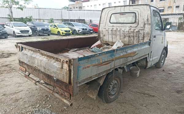 DAIHATSU GRAN MAX