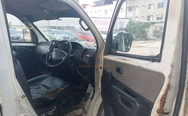 DAIHATSU GRAN MAX