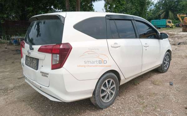 DAIHATSU  SIGRA  R