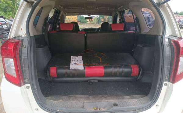 DAIHATSU  SIGRA  R