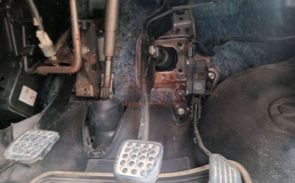 DAIHATSU  SIGRA  R