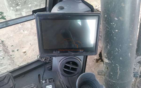 DEVELON  EXCAVATOR  DX 300 LCA