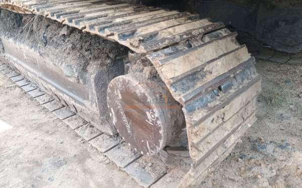 DEVELON  EXCAVATOR  DX 300 LCA