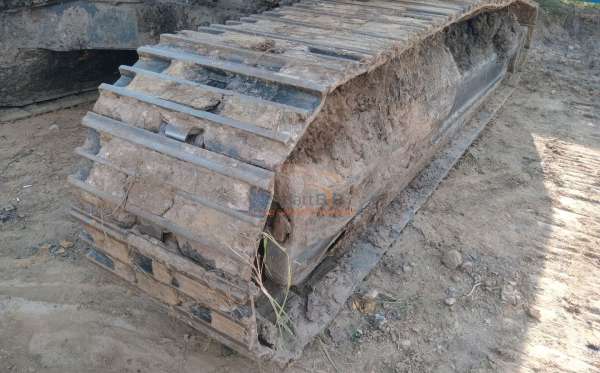 DEVELON  EXCAVATOR  DX 300 LCA