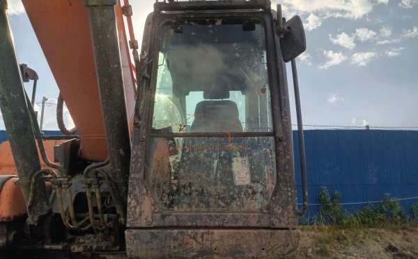 DEVELON  EXCAVATOR  DX 300 LCA