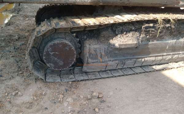 DEVELON  EXCAVATOR  DX 300 LCA