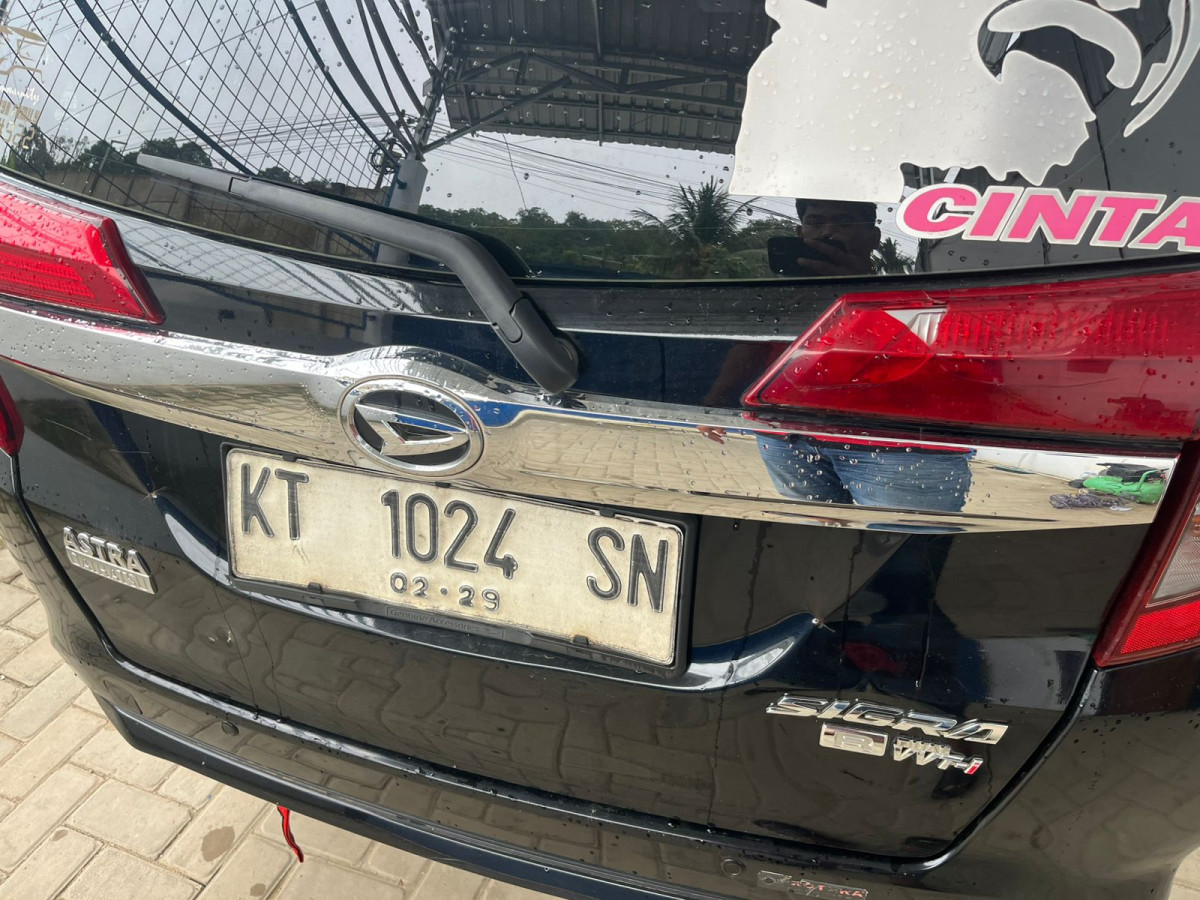 DAIHATSU SIGRA  R