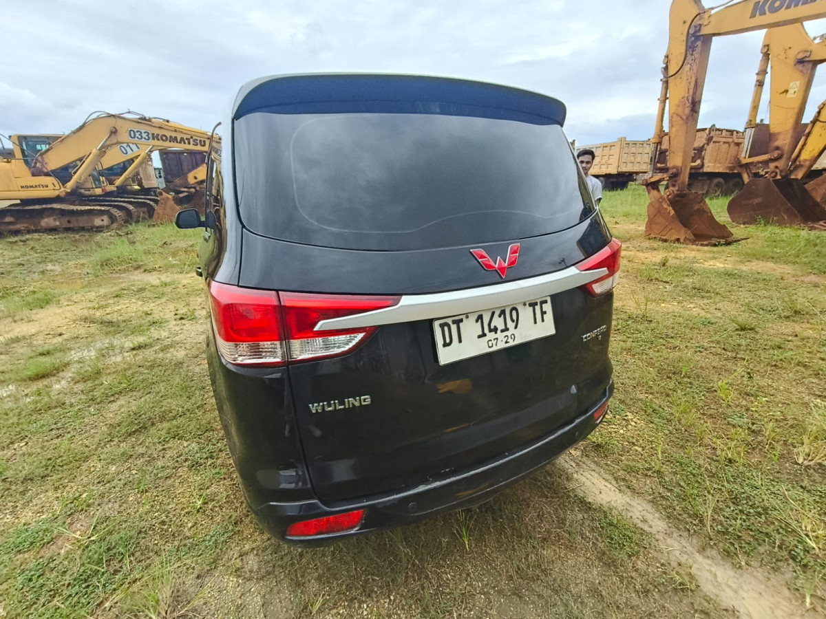 WULING  CONFERO  1.5 DB MY (4X2)