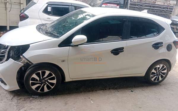 HONDA BRIO SATYA E