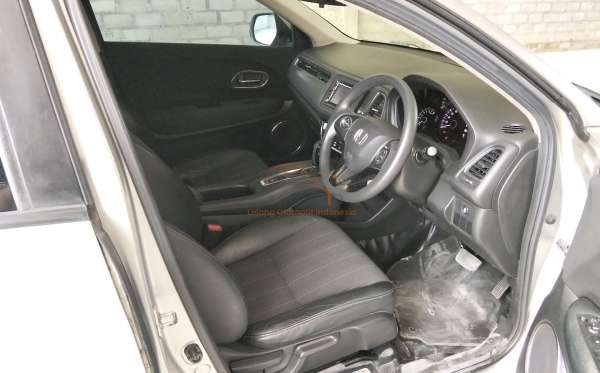 HONDA HRV 1.5 E CVT