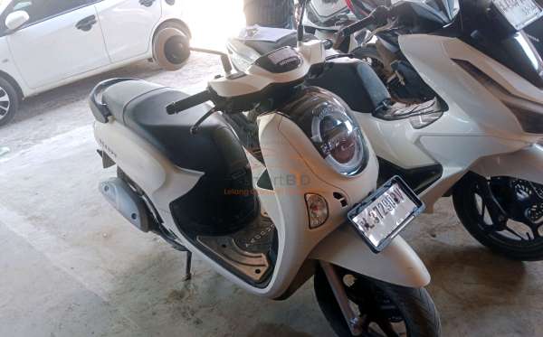 HONDA SCOOPY PRESTIGE
