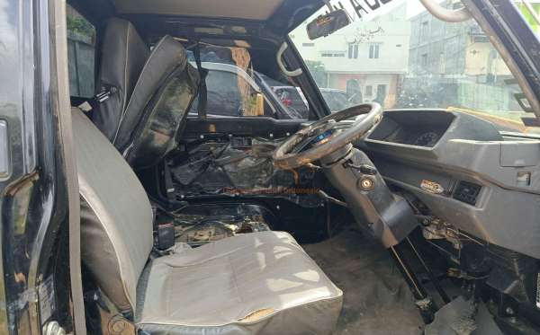 MITSUBISHI L 300
