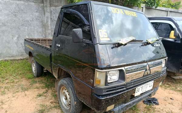 MITSUBISHI L 300
