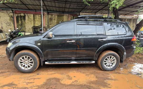 MITSUBISHI PAJERO SPORT 2.5L EXCEED (4X2)