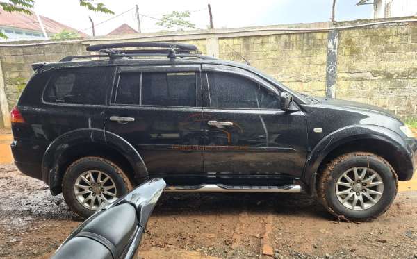 MITSUBISHI PAJERO SPORT 2.5L EXCEED (4X2)