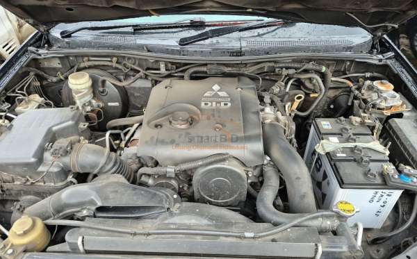 MITSUBISHI PAJERO SPORT 2.5L EXCEED (4X2)