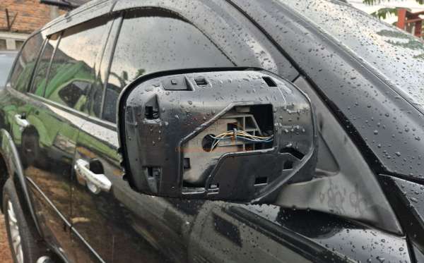 MITSUBISHI PAJERO SPORT 2.5L EXCEED (4X2)