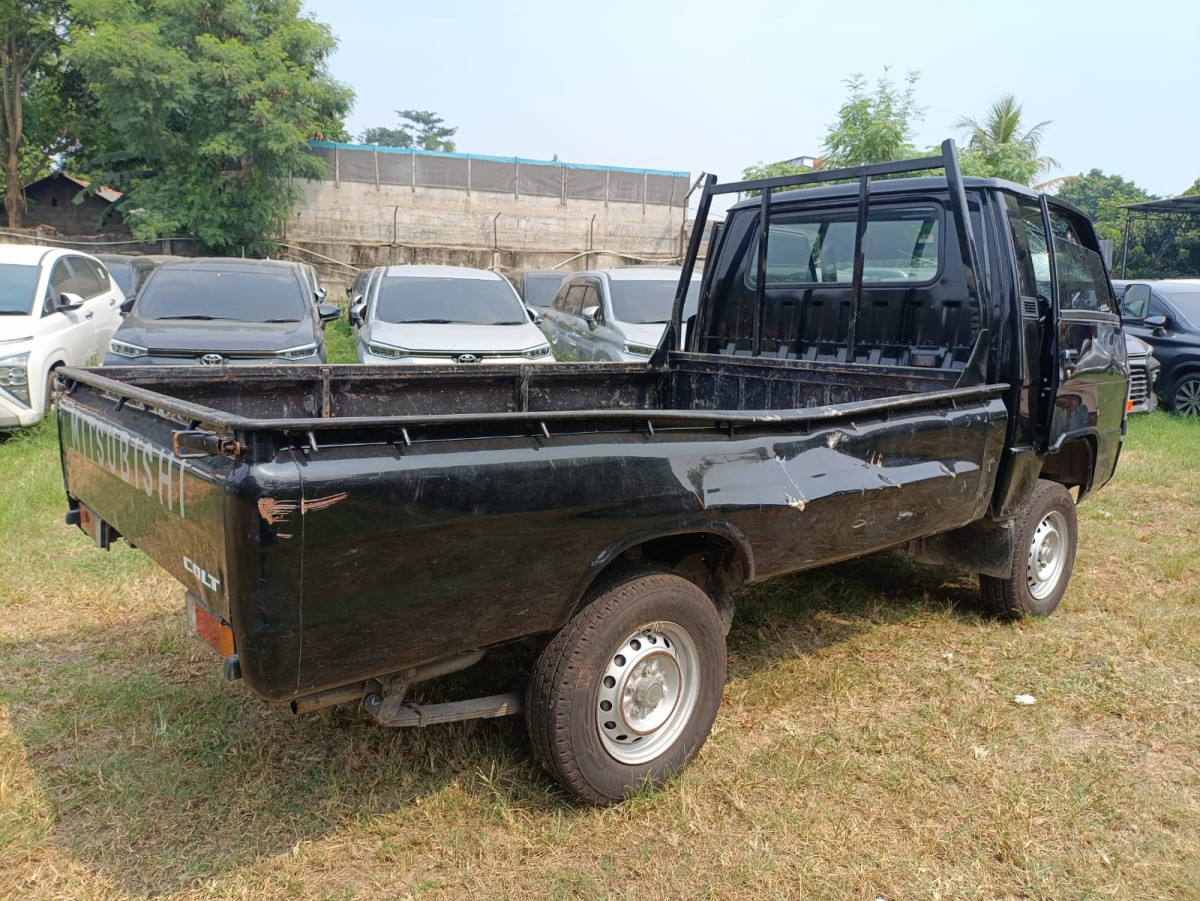 MITSUBISHI  L 300 L300 PU FB-R (4X2)