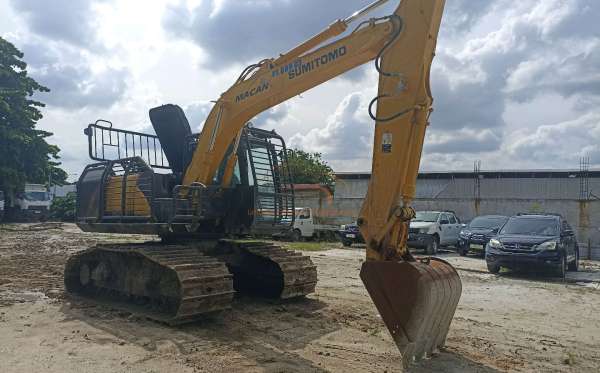 SUMITOMO EXCAVATOR SH130LF-6