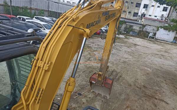 SUMITOMO EXCAVATOR SH130LF-6