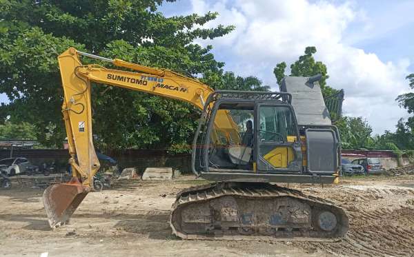 SUMITOMO EXCAVATOR SH130LF-6