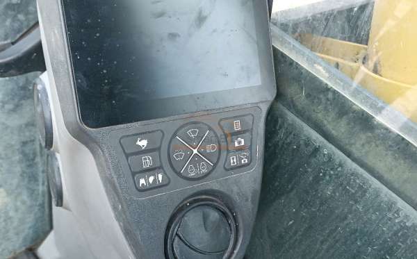 SUMITOMO EXCAVATOR SH130LF-6