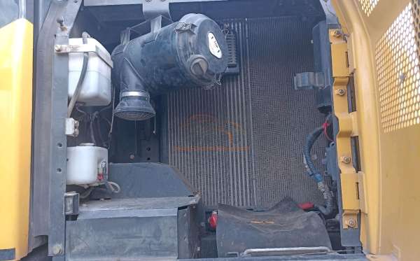 SUMITOMO EXCAVATOR SH130LF-6