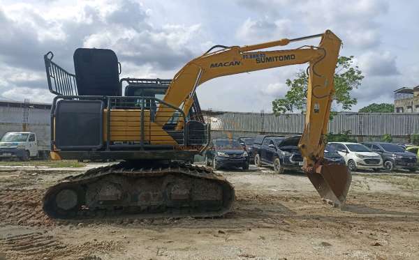 SUMITOMO EXCAVATOR SH130LF-6