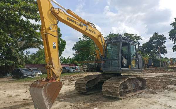 SUMITOMO EXCAVATOR SH130LF-6