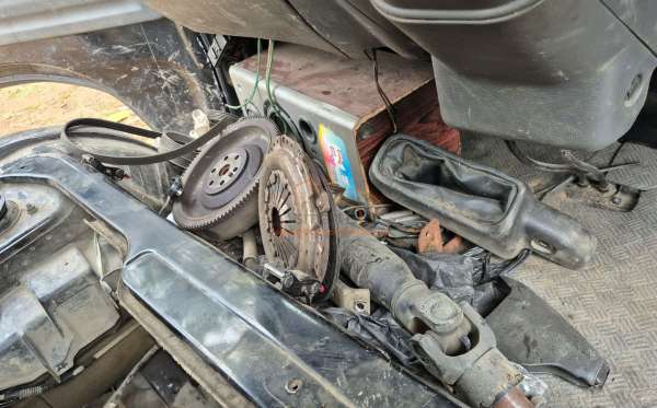 SUZUKI  CARRY  PU