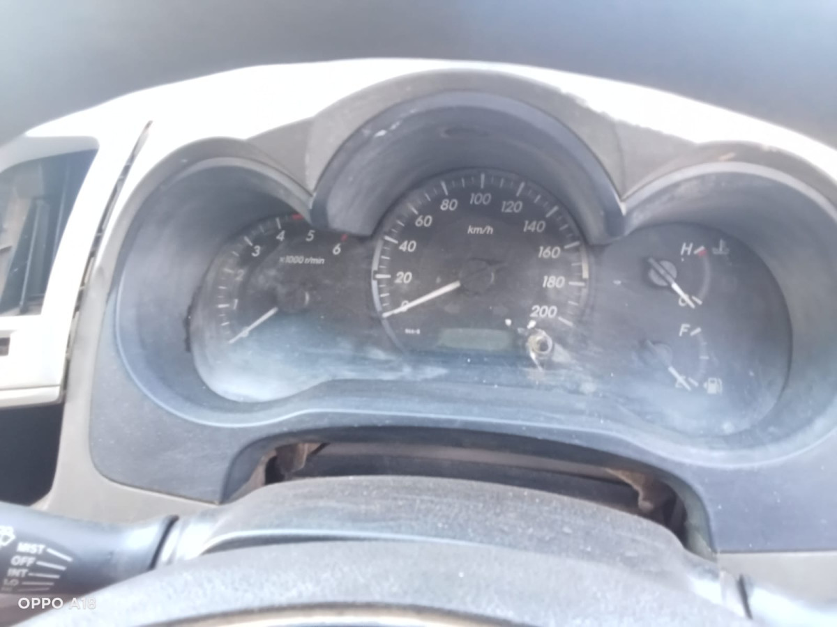 TOYOTA  HILUX  2.5 E 4X4 DC