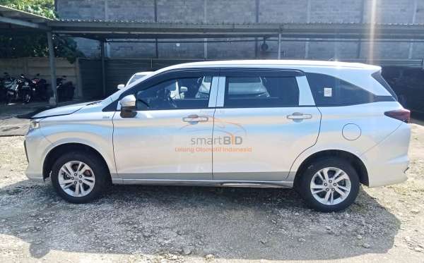 TOYOTA  AVANZA  1.3 E