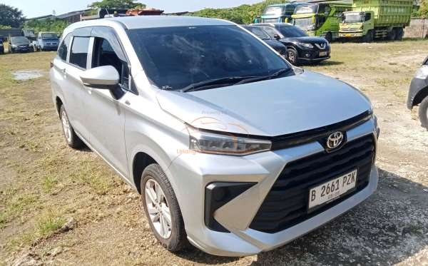 TOYOTA  AVANZA  1.3 E