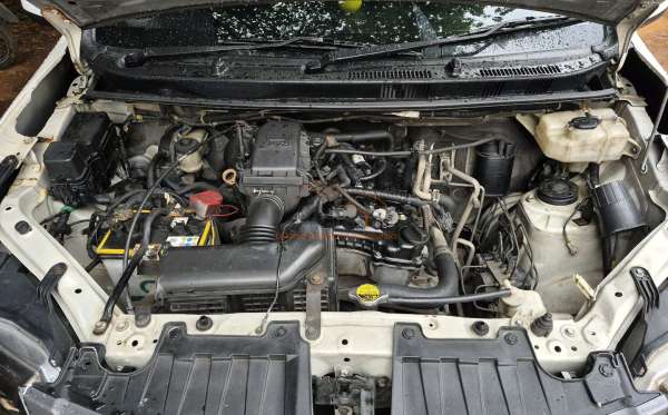 TOYOTA AVANZA E