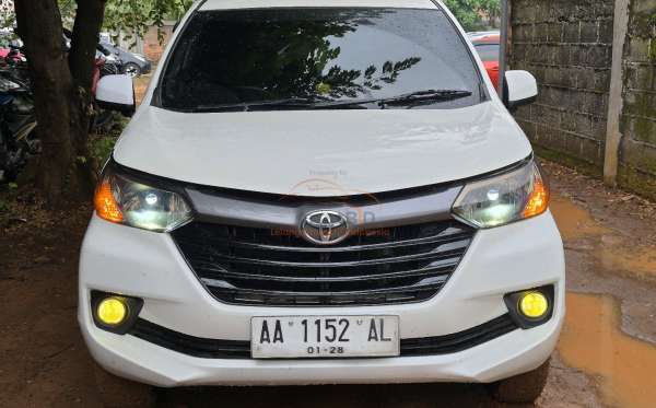 TOYOTA AVANZA E
